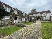Maison 9 pièces 353 m²