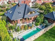 Maison 9 pièces 353 m²