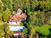 Maison 9 pièces 355 m²