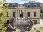 Maison 9 pièces 360 m²