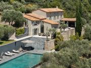 Maison 9 pièces 369 m²