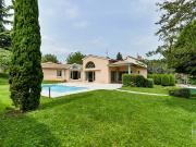 Maison 9 pièces 370 m²