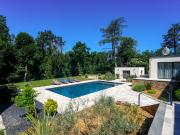 Maison 9 pièces 375 m²