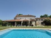 Maison 9 pièces 420 m²