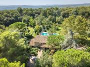 Maison 9 pièces 460 m²