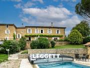 Maison 9 pièces 460 m² Maison 9 pièces 460 m²