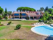 Maison 9 pièces 465 m²