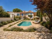 Maison à fort potentiel divisée en deux appartements –...