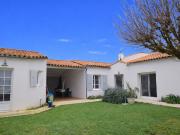 Maison à louer 5 pièces SAINT MARTIN DE RE 17 dans un...