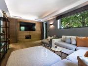 Maison à louer 7 Pièces Châteauneuf Grasse 11 333 € / mois
