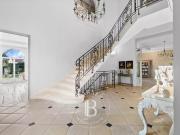 Maison à louer 8 Pièces 316 m2 / 3404 sq ft Le Vésinet...