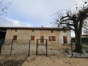 Maison à louer à Ozan, Auvergne Rhône Alpes, 950€