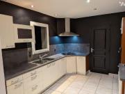 Maison à louer à Saint Malo de Phily, Bretagne, 985€