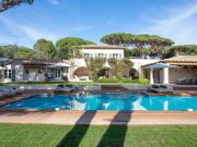 Maison à Louer à Saint Tropez 6 Chambres, Piscine
