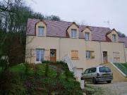 Maison à louer avec garage et jardin près d'Auxerre...