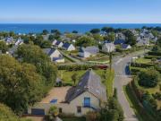 Maison à quelques pas de la mer, vue mer discrète mais bien