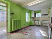 Maison à rénovée, nombreuses dépendances 92m² Attray