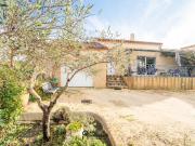 Maison récente de plain pied à Uzès avec jardin et garage