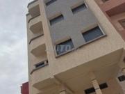 Maison à vendre avec sous sol e ces magasins