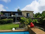 Maison alliant l'ancien et le contemporain....