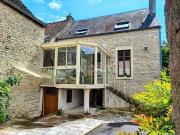 Maison ancienne avec dépendances