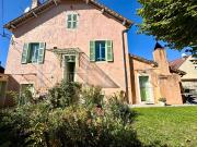 Maison ancienne, jardin, piscine, proche centre ville...