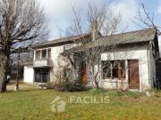 Maison atypique F7 avec 1300m2 de terrain et piscine!