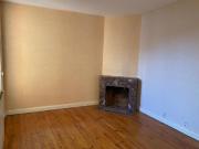 MAISON AVEC COUR SECTEUR GARE