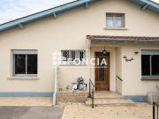 Maison avec fort potentiel avec garage, jardin située...