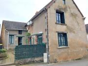 Maison avec garage à vendre à Chaillac, Indre 36
