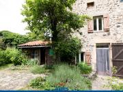 Maison avec jardin et dépendances