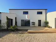 Maison avec jardin et terrasse