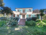 Maison avec jardin et terrasse
