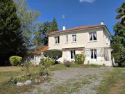 Maison avec jardin et terrasse