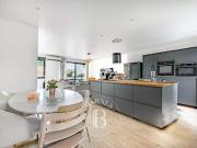 Maison avec jardin et terrasse