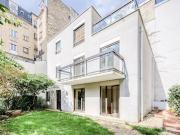 Maison avec jardin et terrasse