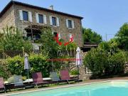 Maison avec jardin et terrasse