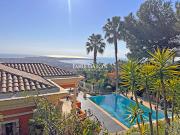 Maison avec jardin et terrasse