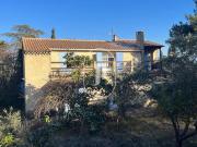 Maison avec jardin et terrasse