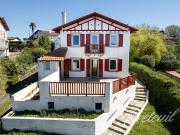 Maison avec jardin et terrasse