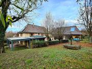 Maison avec jardin et terrasse