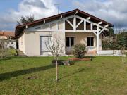 Maison avec jardin et terrasse