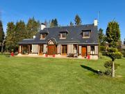 Maison avec jardin et terrasse