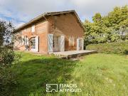Maison avec jardin et terrasse