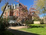 Maison avec jardin et terrasse