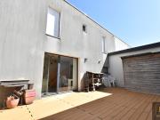 Maison avec jardin et terrasse