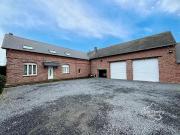 Maison avec jardin et terrasse