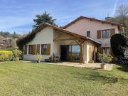 Maison avec jardin et terrasse