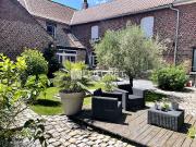 Maison avec jardin et terrasse