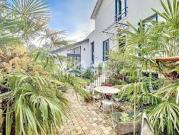 Maison avec jardin et terrasse